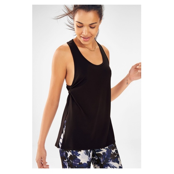 Fabletics Tops - * Fabletics twist tank top athletic workout black